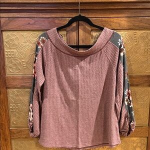 Kori Pink and Gray Floral Sleeve Top